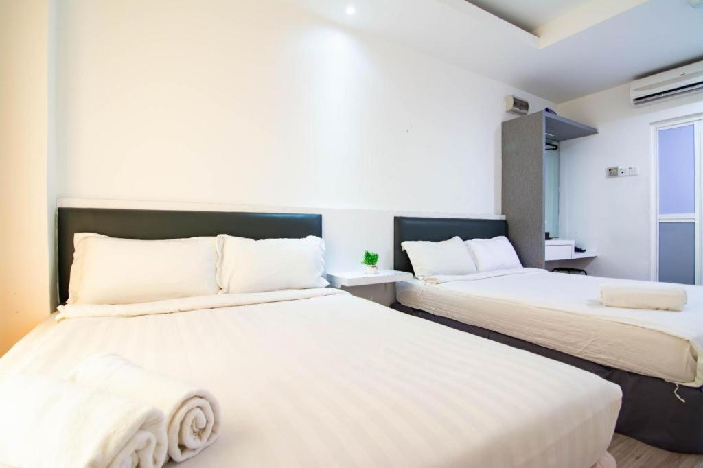 Hotel Zamburger Plaza Mahkota Malacca Exteriör bild